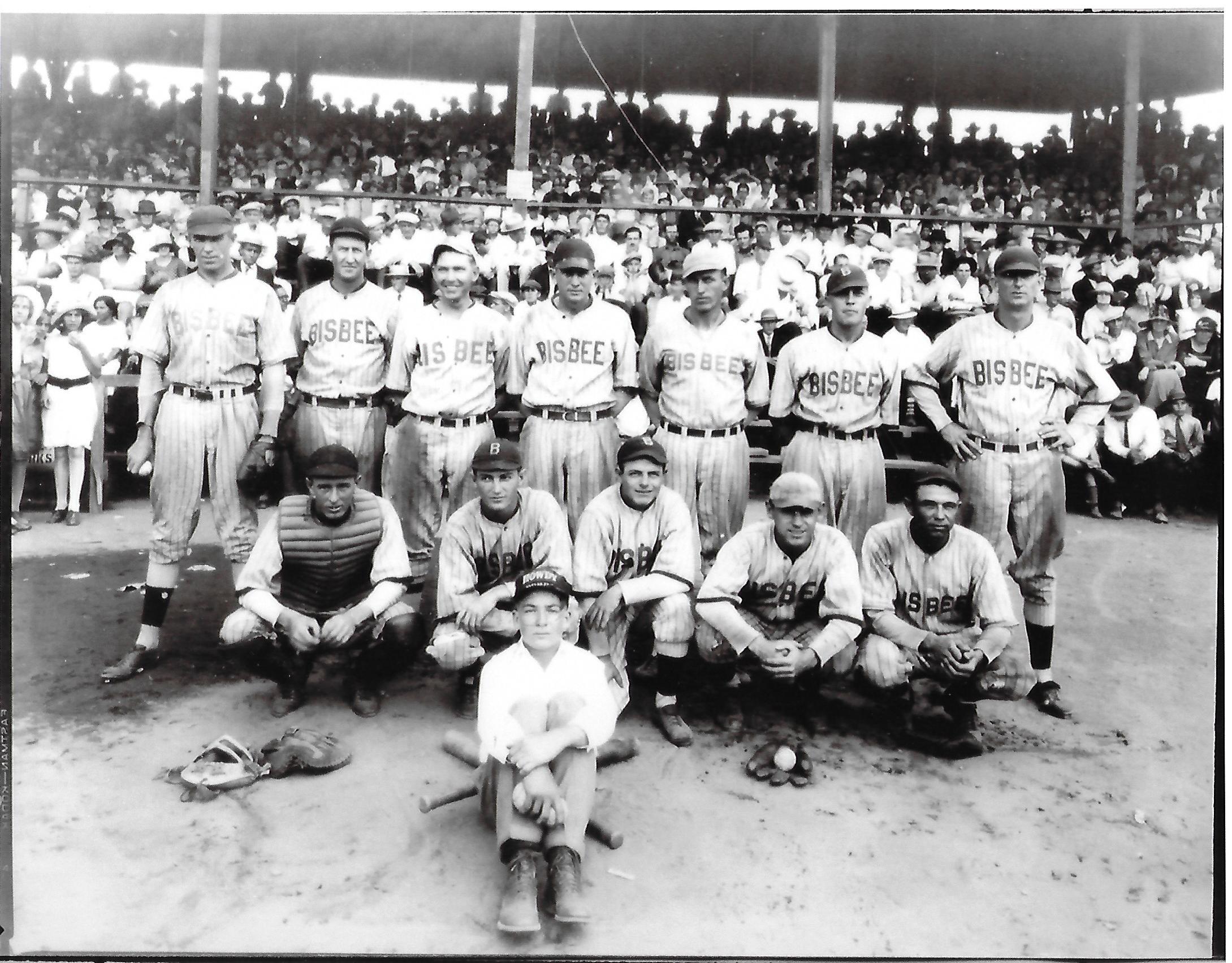 1927 Bisbee Bees outlaw league team at Warren Ballpark